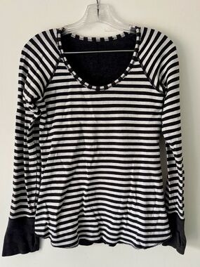 Lululemon Open Your Heart- Fitted Long Sleeve Black & White Size 6